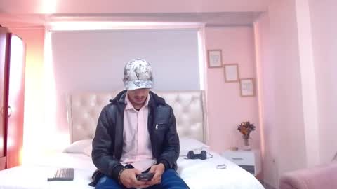 Snapshot of ryan_maxy chatting on January 18, 12:26 pm ryan online show from January 18, 12:26 pm