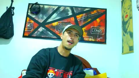 Snapshot of ryan_maxy chatting on November 15, 4:43 am ryan online show from November 15, 4:43 am