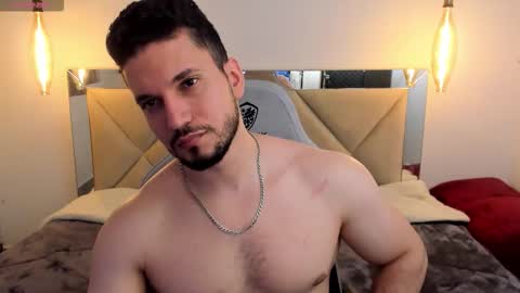 Snapshot of ryan_ward79 chatting on January 16, 3:32 am Ryan online show from January 16, 3:32 am