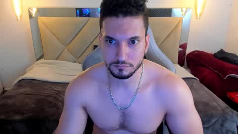 Snapshot of ryan_ward79 chatting on March 14, 1:05 pm Ryan online show from March 14, 1:05 pm