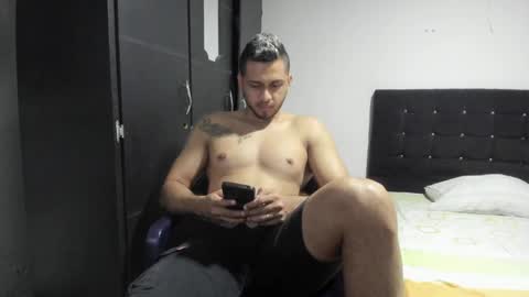 ryan_xc1 online show from September 10, 2:22 am