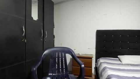 ryan_xc1 online show from March 13, 3:24 am