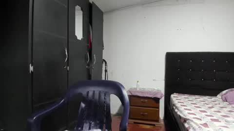 ryan_xc1 online show from March 15, 2:39 am