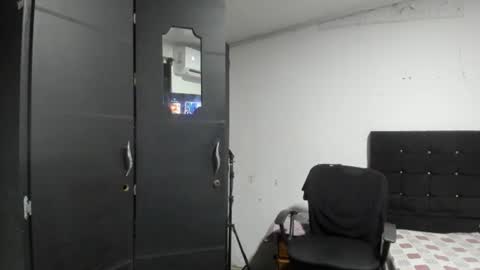 ryan_xc1 online show from June 20, 3:53 am