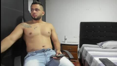 ryan_xc1 online show from July 20, 1:09 am