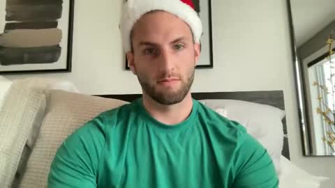 Snapshot of ryanandchadcb chatting on December 4, 7:01 pm Ryan  Chad online show from December 4, 7:01 pm