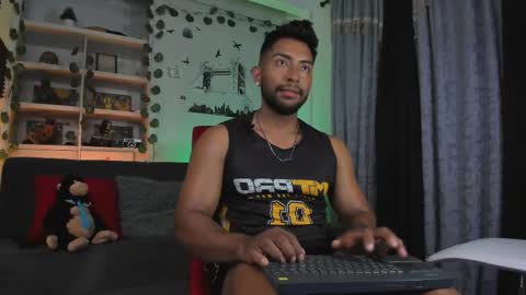 Snapshot of ryanboy30 chatting on November 21, 9:02 pm ryanboy30 online show from November 21, 9:02 pm