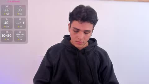 Snapshot of ryanfuller_ chatting on November 26, 6:31 pm Ryan online show from November 26, 6:31 pm