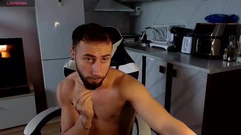 ryanstorm1 online show from November 10, 12:15 pm