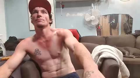 Snapshot of ryanteedaddy chatting on October 18, 8:37 am Ryan Tee online show from October 18, 8:37 am