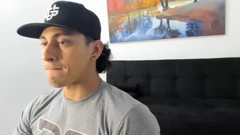 ryanwhite3 online show from November 2, 2:25 am