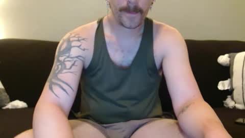 Snapshot of rylancolt chatting on October 2, 3:24 am Rylan Colte online show from October 2, 3:24 am