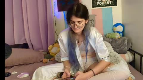 Ryn Michele online show from September 28, 12:16 am