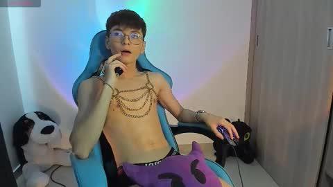 Snapshot of ryo_bleu chatting on December 15, 3:27 pm RYO BLEU online show from December 15, 3:27 pm