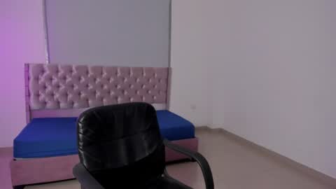 Snapshot of ryo_kush0 chatting on August 5, 12:52 pm ryo_kush0 online show from August 5, 12:52 pm