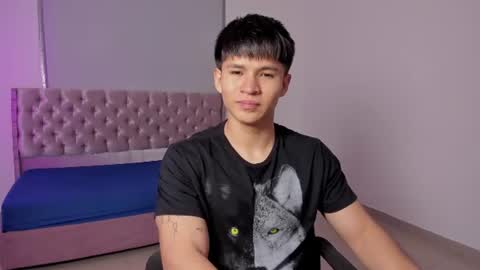 Snapshot of ryo_kush0 chatting on August 6, 12:51 pm ryo_kush0 online show from August 6, 12:51 pm