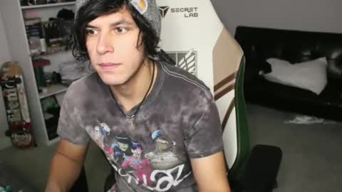 Snapshot of ryot35 chatting on November 23, 1:22 pm Ryot3 online show from November 23, 1:22 pm