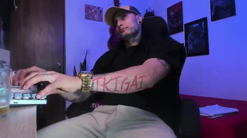 leopmonk help me reach 100 thumbs up online show from January 14, 2:28 am