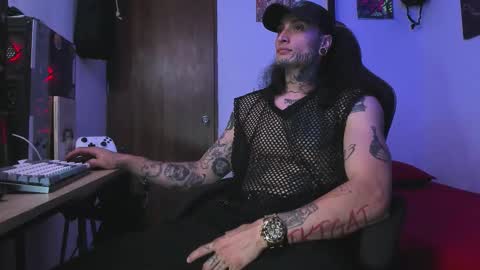 leopmonk help me reach 100 thumbs up online show from January 19, 2:04 am