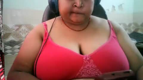 Snapshot of s03286 chatting on July 13, 4:48 am HotLovers online show from July 13, 4:48 am