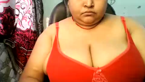 Snapshot of s03286 chatting on July 23, 6:44 am HotLovers online show from July 23, 6:44 am