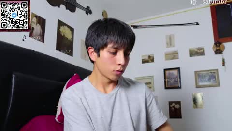 Snapshot of s_a_t_u_r_n chatting on September 16, 4:13 am ST online show from September 16, 4:13 am