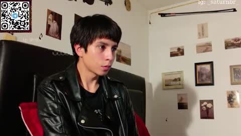 Snapshot of s_a_t_u_r_n chatting on November 22, 7:18 am ST online show from November 22, 7:18 am