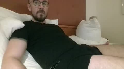 Snapshot of s_i_q chatting on October 30, 7:14 pm s_i_q online show from October 30, 7:14 pm