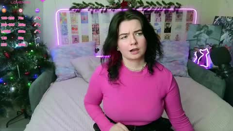 Snapshot of s_katekisa_ss chatting on December 25, 12:59 am Kate online show from December 25, 12:59 am