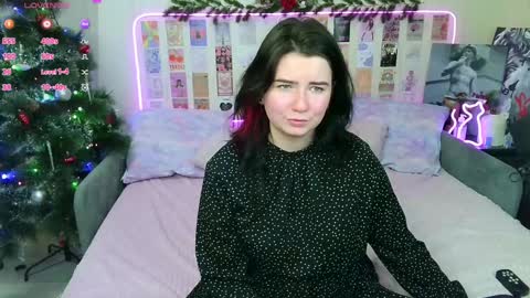 Snapshot of s_katekisa_ss chatting on December 26, 3:49 am Kate online show from December 26, 3:49 am