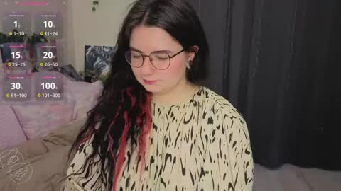 Snapshot of s_katekisa_ss chatting on June 5, 7:30 pm Kate online show from June 5, 7:30 pm