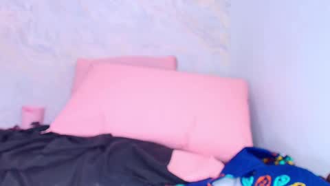 Snapshot of s_sofia_ chatting on February 26, 10:20 pm s_sofia_ online show from February 26, 10:20 pm