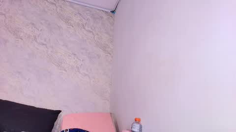 Snapshot of s_sofia_ chatting on March 5, 7:27 pm s_sofia_ online show from March 5, 7:27 pm