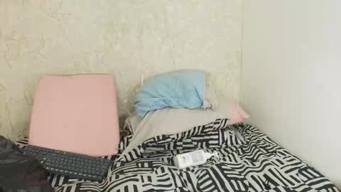 Snapshot of s_sofia_ chatting on September 30, 7:19 pm s_sofia_ online show from September 30, 7:19 pm