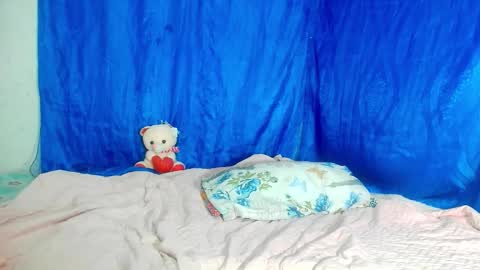 Snapshot of s_sofiaa_ chatting on October 31, 6:25 am sofia online show from October 31, 6:25 am