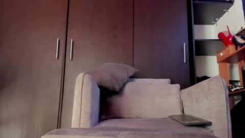 Snapshot of sa_anvi chatting on July 25, 6:49 pm sa_anvi online show from July 25, 6:49 pm