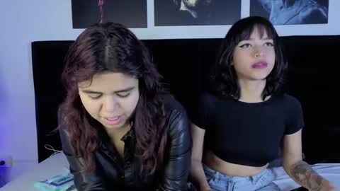 Snapshot of sabinamerchetti_ chatting on February 9, 3:27 pm Sabina Merchetti online show from February 9, 3:27 pm