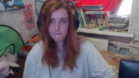 sabochka888 online show from May 4, 7:26 am