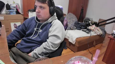 1141323  my Lord Mister Max   moms treasure online show from December 23, 1:40 am