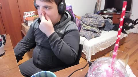 1141323  my Lord Mister Max   moms treasure online show from January 13, 3:56 am