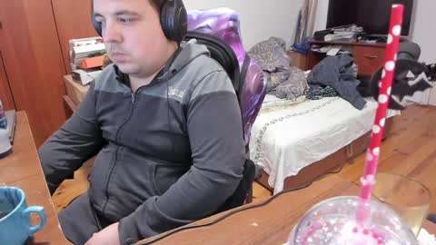 1141323  my Lord Mister Max   moms treasure online show from January 16, 8:43 am