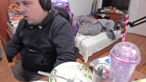 1141323  my Lord Mister Max   moms treasure online show from January 26, 9:29 am