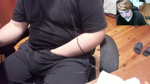 1141323  my Lord Mister Max   moms treasure online show from October 11, 7:56 pm