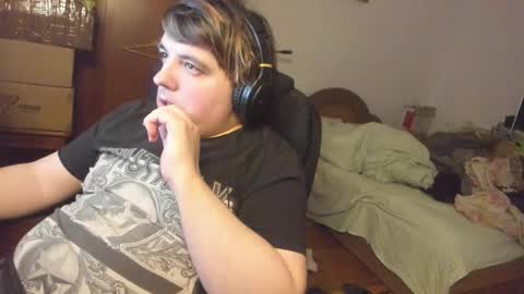 1141323  my Lord Mister Max   moms treasure online show from February 15, 5:09 pm