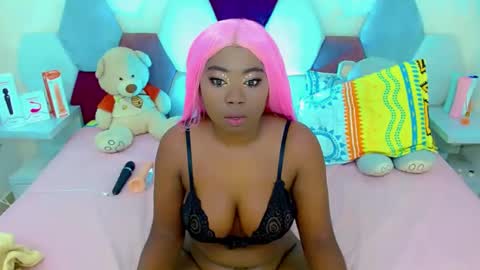 sabriana_smith1 online show from April 11, 7:45 am