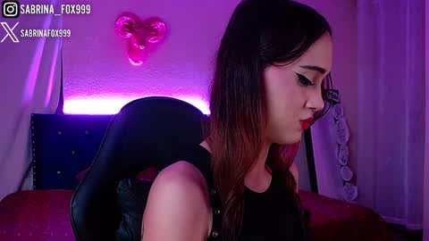 sabrina fox online show from March 7, 5:04 am