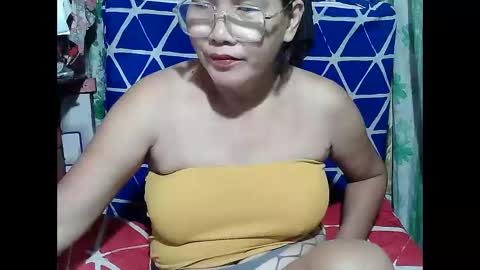 Snapshot of sabrina069 chatting on March 10, 7:07 pm sabrina069 online show from March 10, 7:07 pm