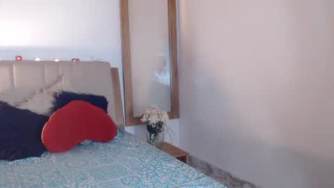 Snapshot of sabrina_brunette chatting on December 14, 7:36 am sabrina online show from December 14, 7:36 am