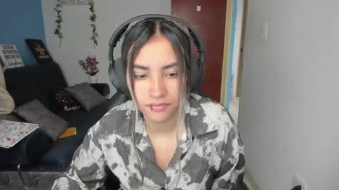 Snapshot of sabrina_chester_02 chatting on February 22, 2:19 pm Angie online show from February 22, 2:19 pm