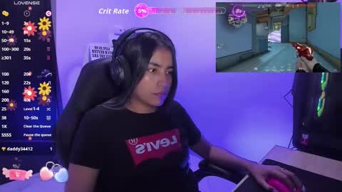 Snapshot of sabrina_chester_02 chatting on September 14, 11:15 pm Angie online show from September 14, 11:15 pm